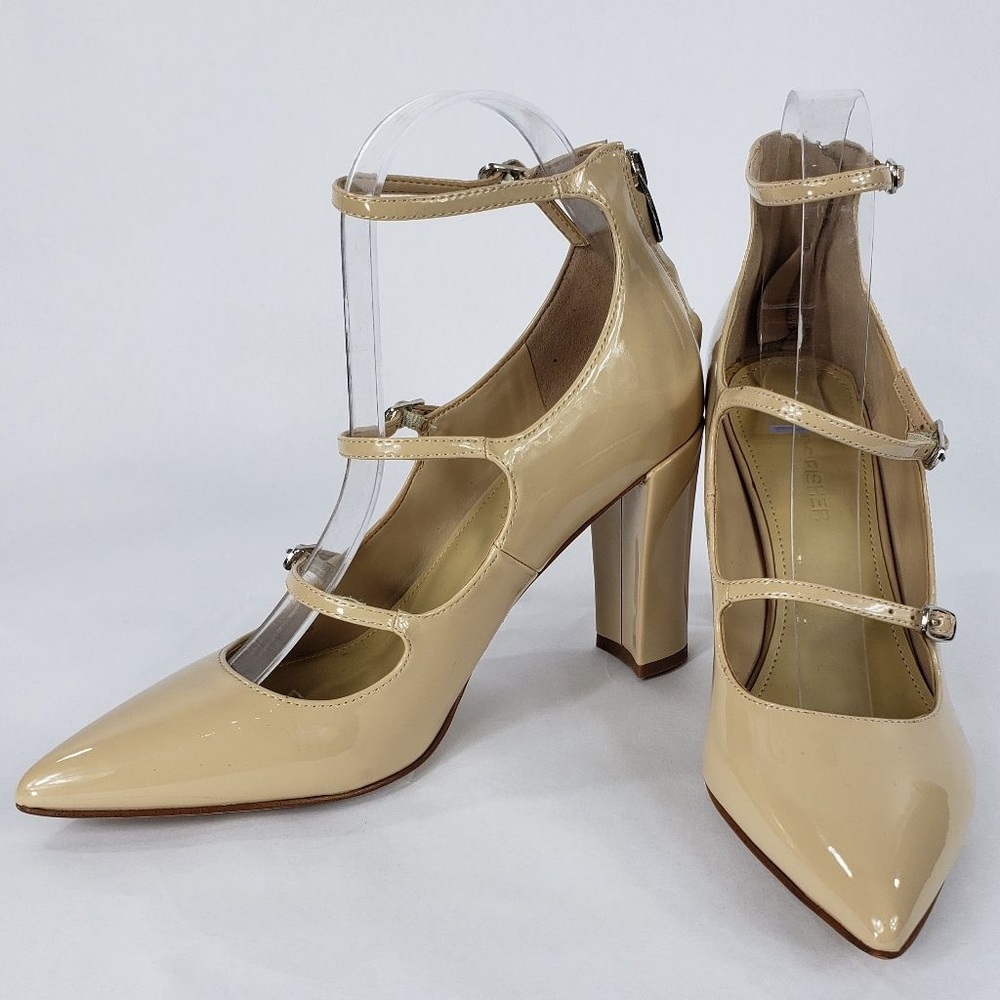 NORDSTROM Marc Fisher cream tan pumps SALE